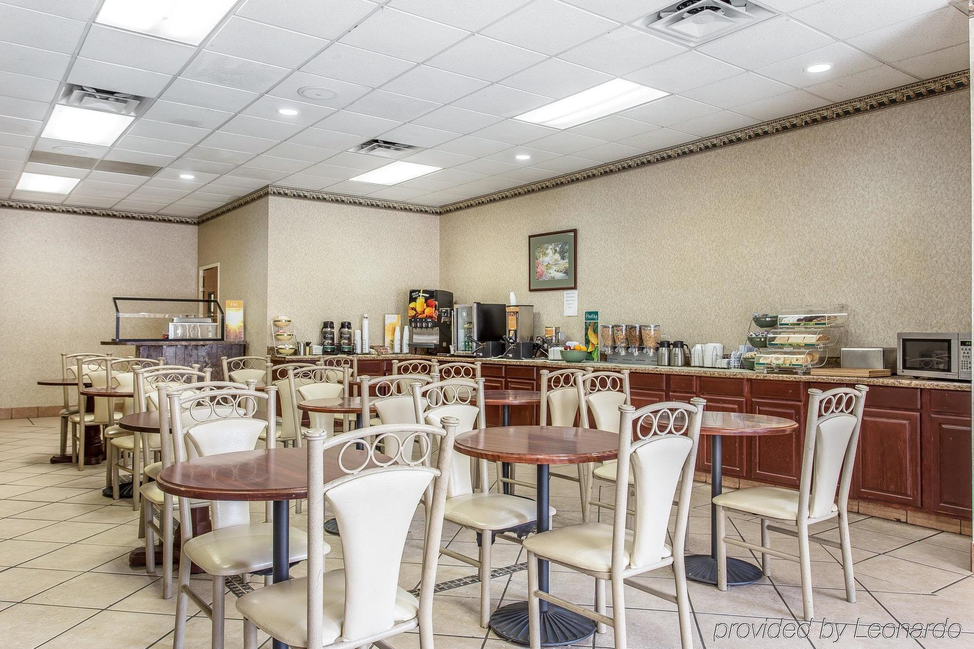 Americas Value Hotel